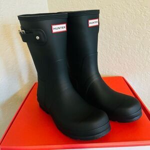 HUNTER Original Short Waterproof Rain Boot, Rubber Black, Size 9, NWT‎